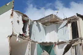 Hteo veću dnevnu sobu, sam SRUŠIO NEKOLIKO ZIDOVA u stanu, a onda se SRUŠILA CELA ZGRADA: Prizor je ČISTA JEZA, ali je najjezivije to što ON nije bio jedini "MAJSTOR BOB"