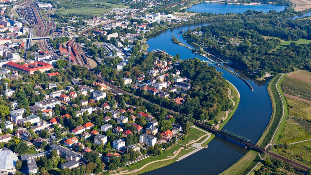 Koncerty muzyki z różnych epok, parada historyczna, konferencja naukowa - to tylko niektóre atrakcje zaplanowane przez władze Opola z okazji 800-lecia miasta. Okrągłą rocznicę lokacji z 1217 r. opolanie zaczną świętować oficjalnie w sylwestra.