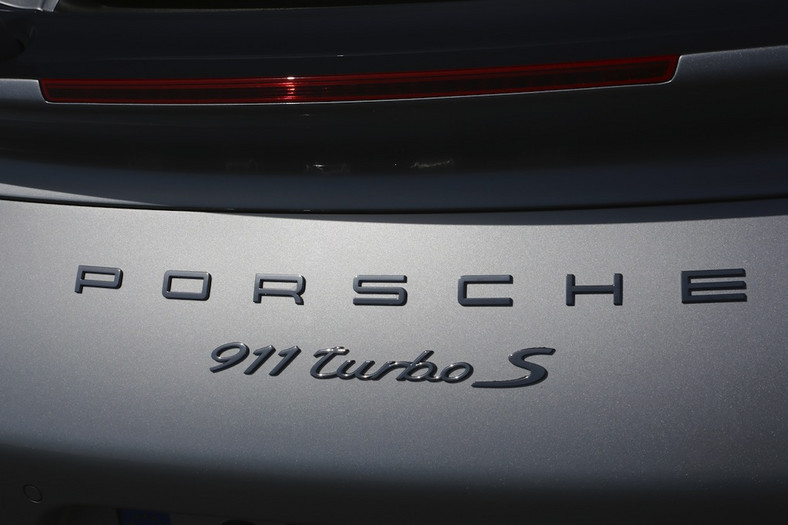 Napis Porsche 911 Turbo S