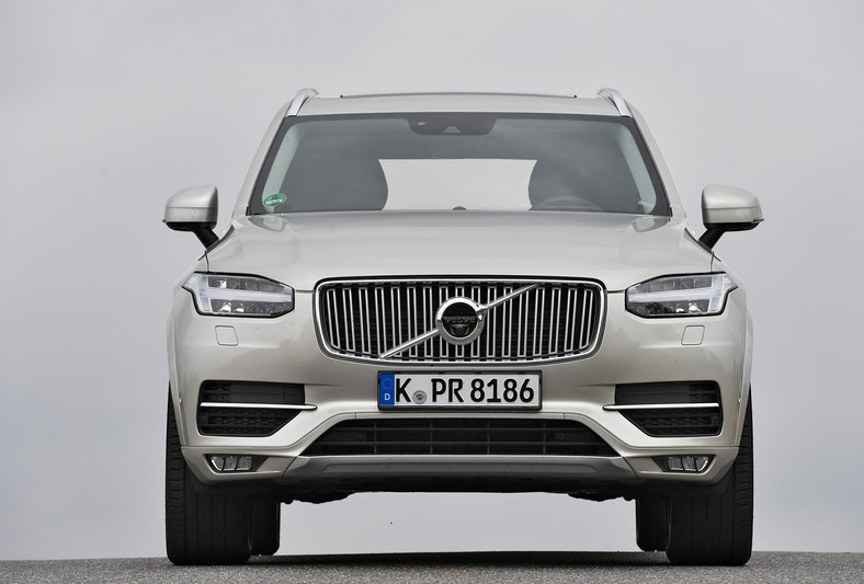 Volvo XC90 D5
2,0 l, 4 cyl., 235 KM, 480 Nm, 2129 kg