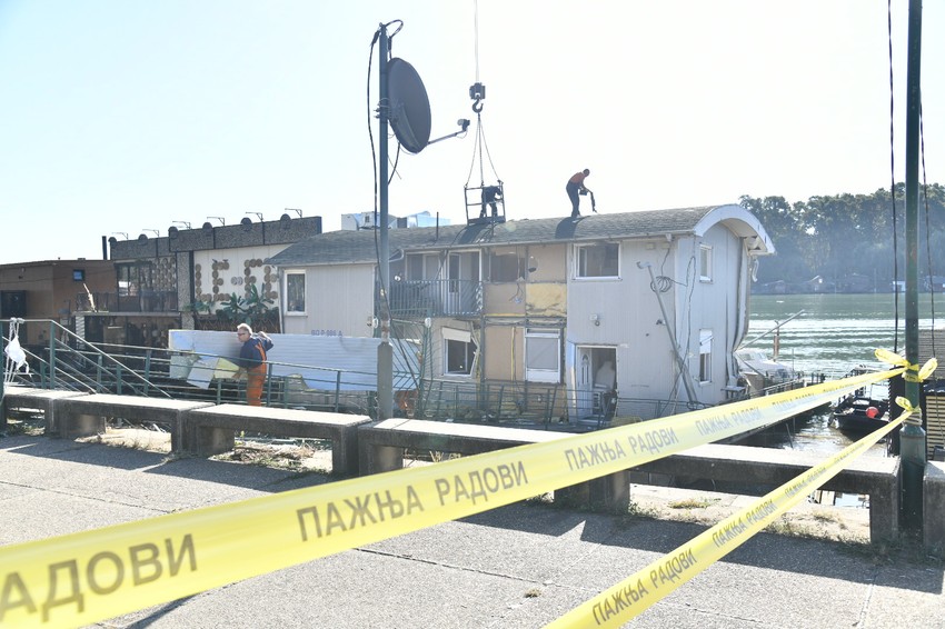 Advokatica vlasnika splavova kaže da će Vesićem aktom biti zaustavljena akcija komunalnih službi na Savskom keju