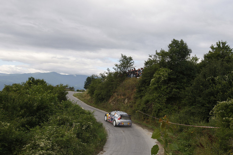 Citroën Total WRT taranuje konkurentów (galeria Rallyworld©Willy Weyens)