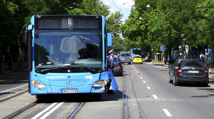 A BKK közleménye szerint az utasok nyugodtan feljelenthetik a sofőröket, ha azok helytelenül viselkednek. /Fotó: MTI/Lakatos Péter