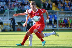 Liga niemiecka: "Kicker" ujawnił, że Milik kosztował 3,5 mln euro