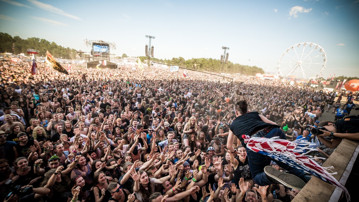 "Wypowiedzi Wojewody Lubuskiego o tym, że Przystanek Woodstock ma być imprezą o podwyższonym ryzyku, są dla fundacji WOŚP, organizatora festiwalu, sporym zaskoczeniem"- w taki sposób rozpoczyna się oświadczenie opublikowane na stronie internetowej Przystanku Woodstock. Jest ono reakcją na medialne doniesienia o tym, że festiwal ma otrzymać status imprezy podwyższonego ryzyka.