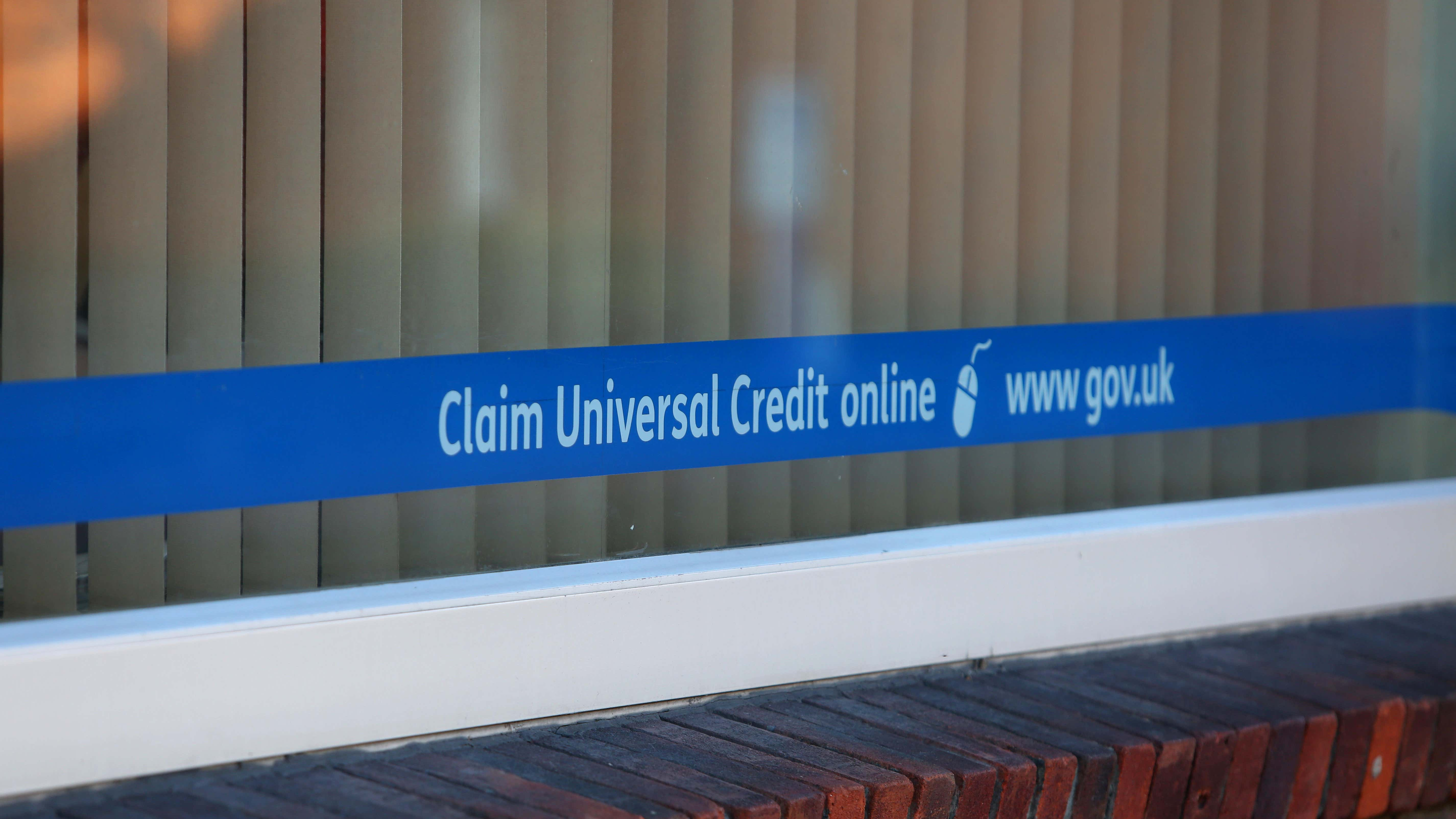 UK Universal Credit: 4 million not required to work, nearly half