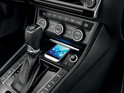 Ceną i bagażnikiem połyka rywali. Nowy model Skody już w Polsce. ZDJĘCIA