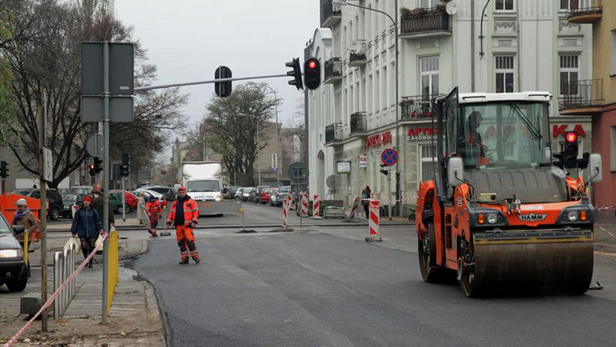 Jedne prace dopiero zaczęły się w mieście, ale inne na szczęście się kończą. Normalnie pojedziemy już Łagiewnicką i Wólczańską. W związku z tym na swoje trasy powrócą autobusy. Sprawdź, jak pojadą.