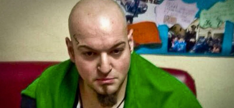 "Mein Kampf" i flaga ze swastyką w domu sprawcy strzelaniny w środkowych Włoszech