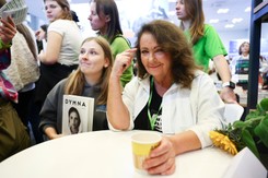 Anna Dymna o operacjach plastycznych. 'Śliczniutka już byłam'