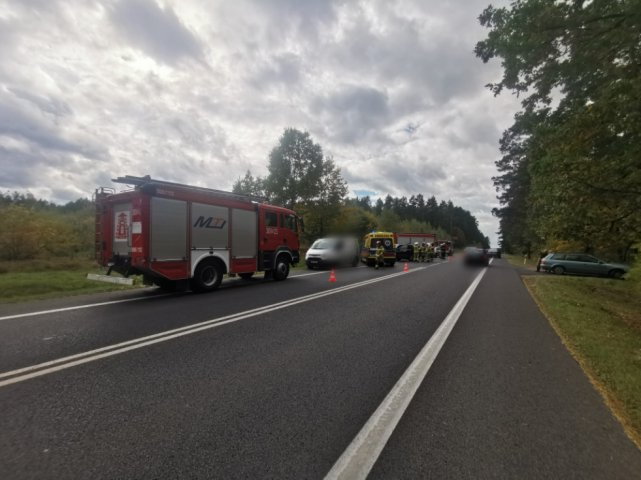 Kolizja pod Olsztynem. 37-latka kierująca kią najechała na inne auto