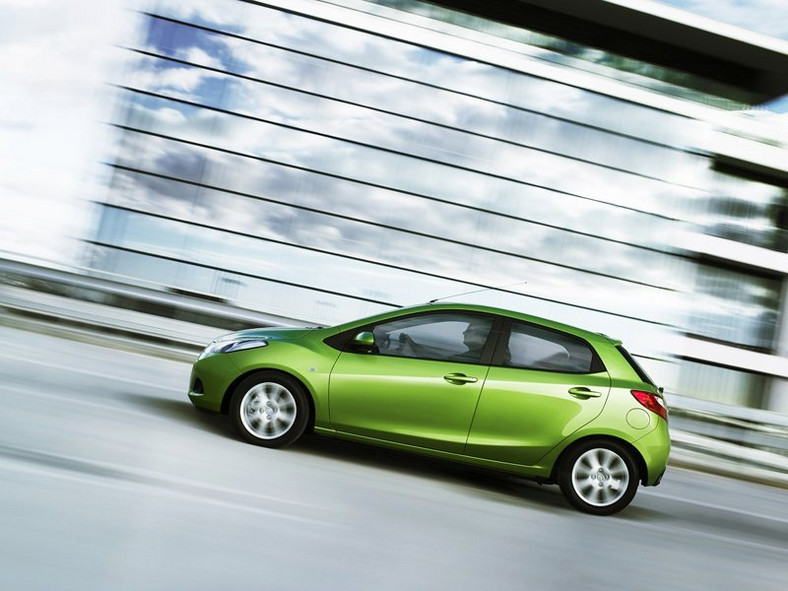 Nowa Mazda2: green car pod każdym względem (wideo)