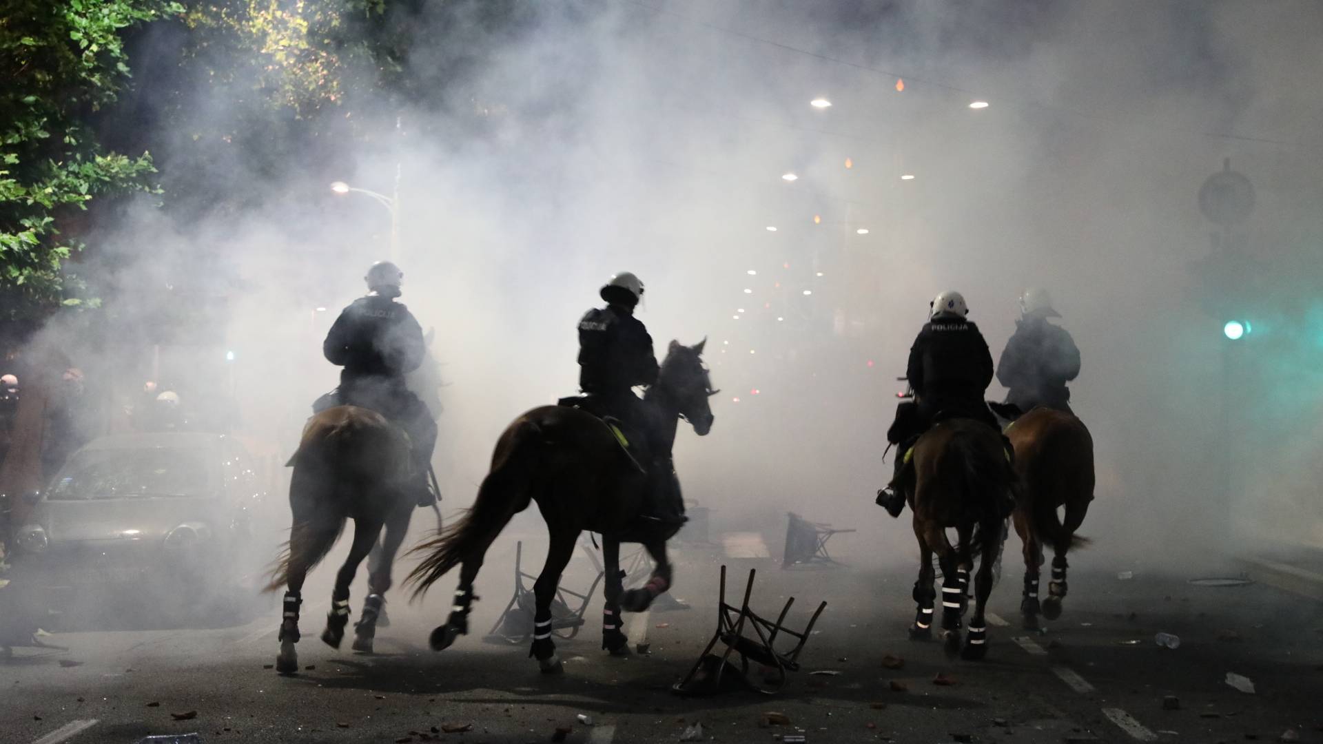 Životinje su postale žrtve brutalnosti na protestima i na to ne smemo da ostanemo ravnodušni