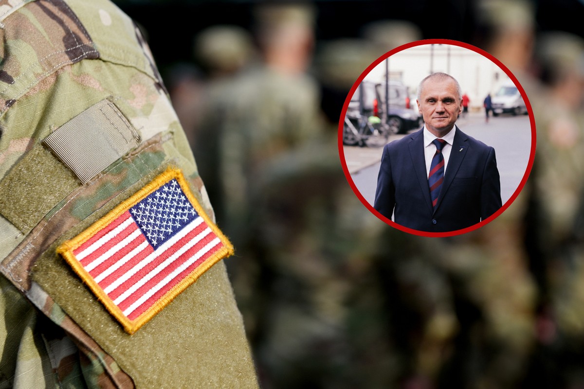 Wojska USA w Polsce. Mundur amerykański, w tle miniatura zdjęcia na której jest generał Roman Polko.