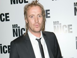 Pan Przyjemniaczek u boku agenta 007