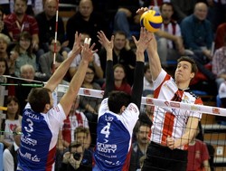 PlusLiga: Asseco Resovia lepsza w hicie kolejki. Zwycięstwo Effectora Kielce