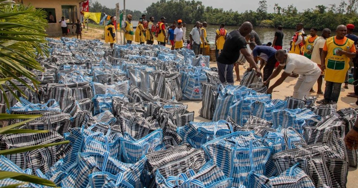 NEDC offers relief materials to fire victims at Muna IDP camp, Maiduguri - Vimarsana News