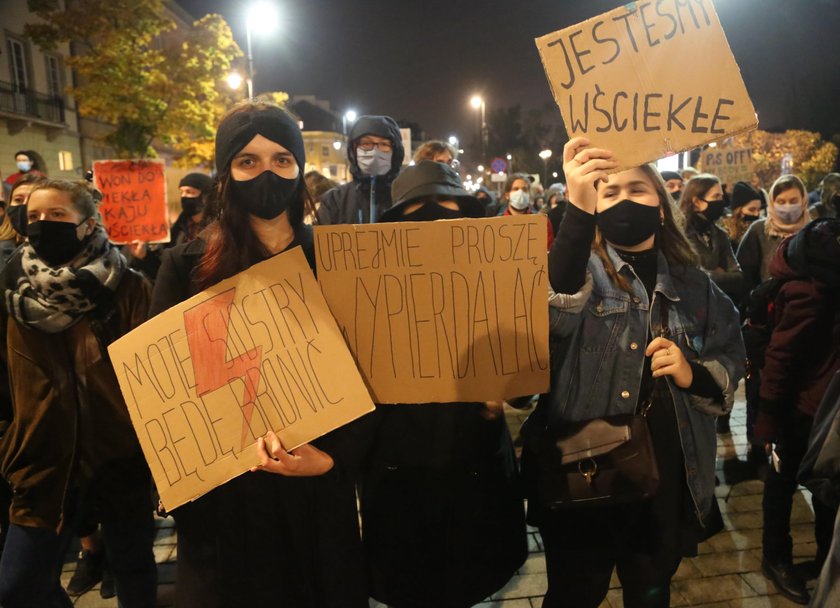 Zakaz aborcji. Trwają protesty w całej Polsce