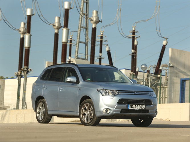 Mitsubishi outlander PHEV - spala 1,9 l/100 km?