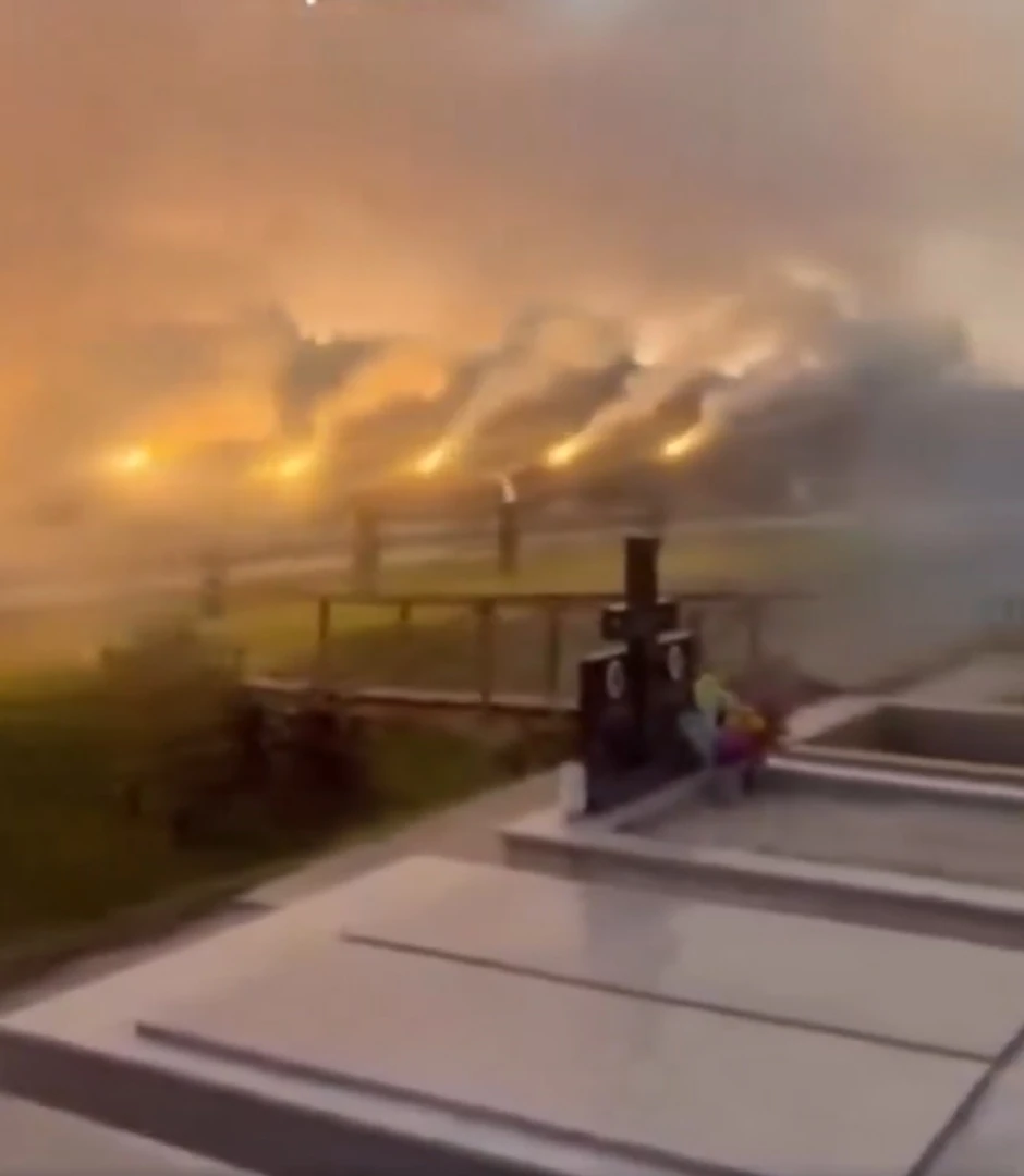 Bakljada na sahrani Strahinje, koji je poginuo u saobraćajnoj nesreći u Liparu