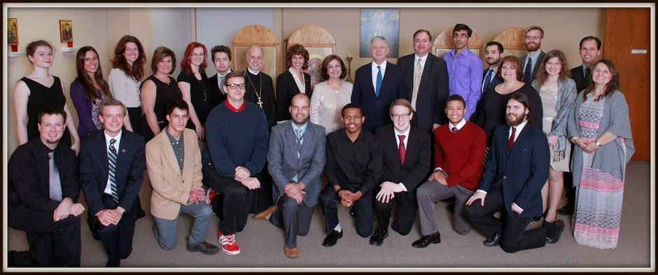 Porodica Karađorđević sa dekanom tokom posete fakultetu