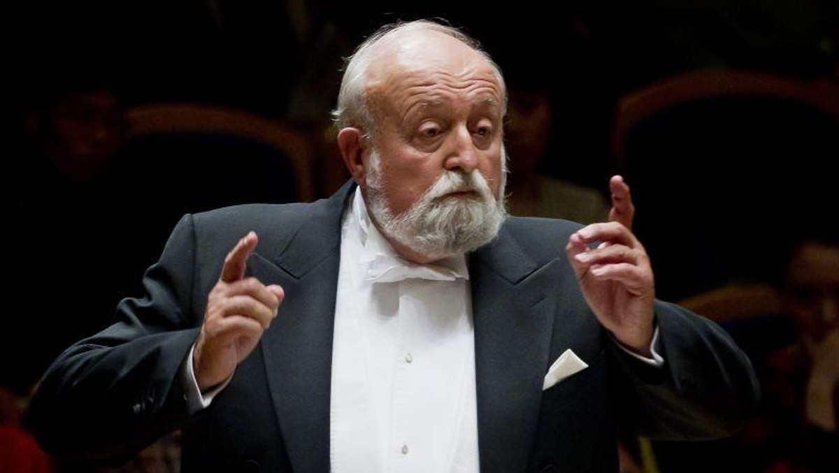 penderecki w czerni