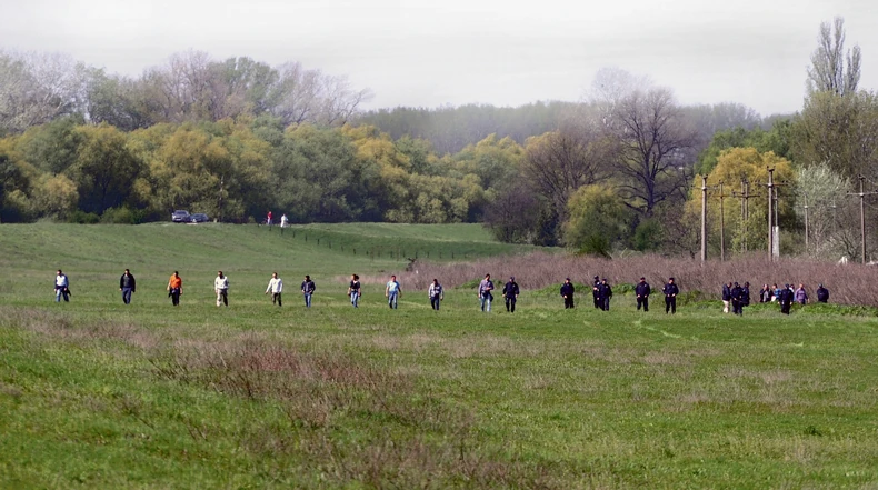 Potraga na nasipu za Jelenom Marjanović pre pronalaska tela