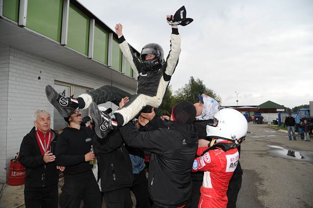 Bartłomiej Mirecki drugi raz z rzędu Mistrzem Polski Kia Lotos Race