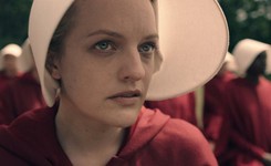 Czas stawić opór! Premiera 2. sezonu 'Opowieści podręcznej' już w kwietniu