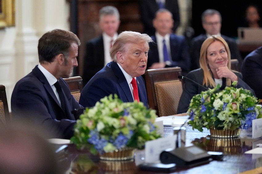 Samit u Beloj kući 18. avgusta