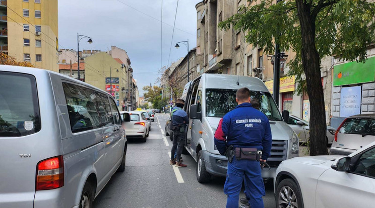 A balkáni drogkereskedő hálózat fejére, egy  60 éves albán férfire csapott le a TEK a VIII. kerületben / Fotó: police.hu