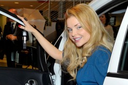 Iza Miko o narkotykach i randkach z gwiazdorami Hollywood