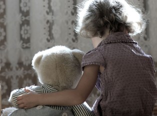 Drugi raport ws. pedofilii. Największa grupa sprawców to duchowni