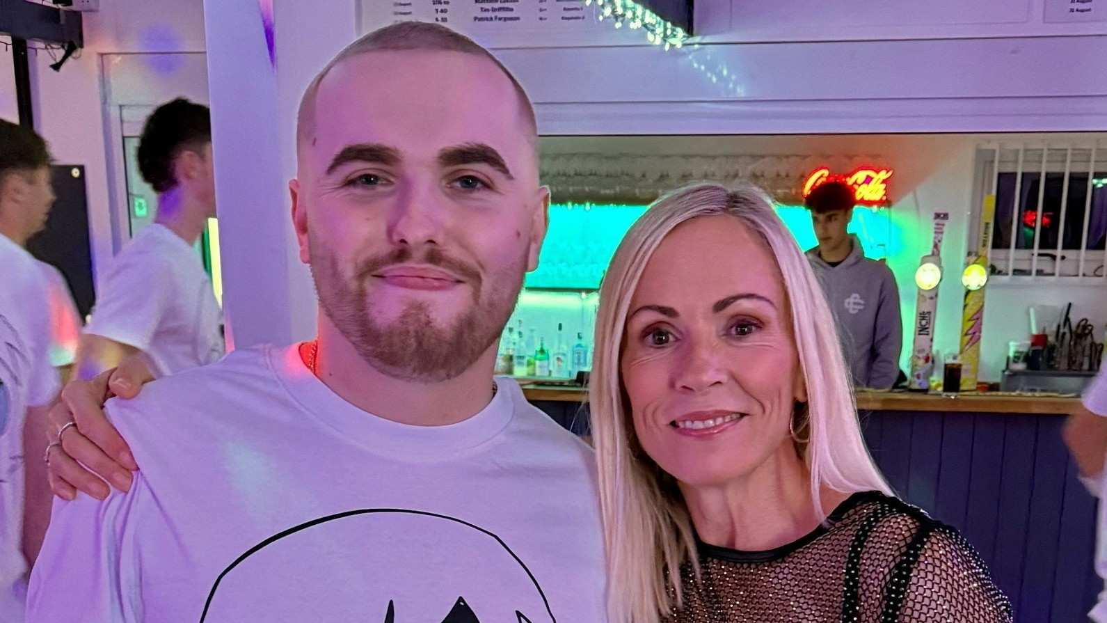 Zac Summers-Cameron zomrel na rakovinu semenníkov. 