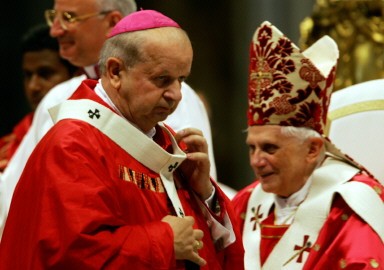 VATICAN-POPE-BISHOPS-PALLIUM