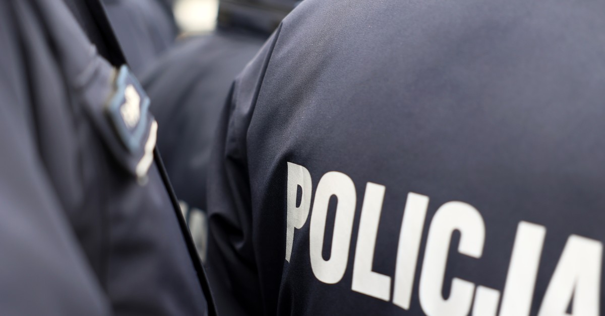 Policjant nie wylegitymuje nikogo bez konkretnego powodu. Ale co z tego, skoro mało kto zna swoje prawa i wie jak się zachować