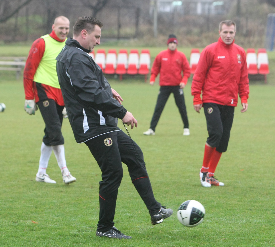 PIŁKA NOŻNA MICHNIEWICZ TRENING WIDZEWA