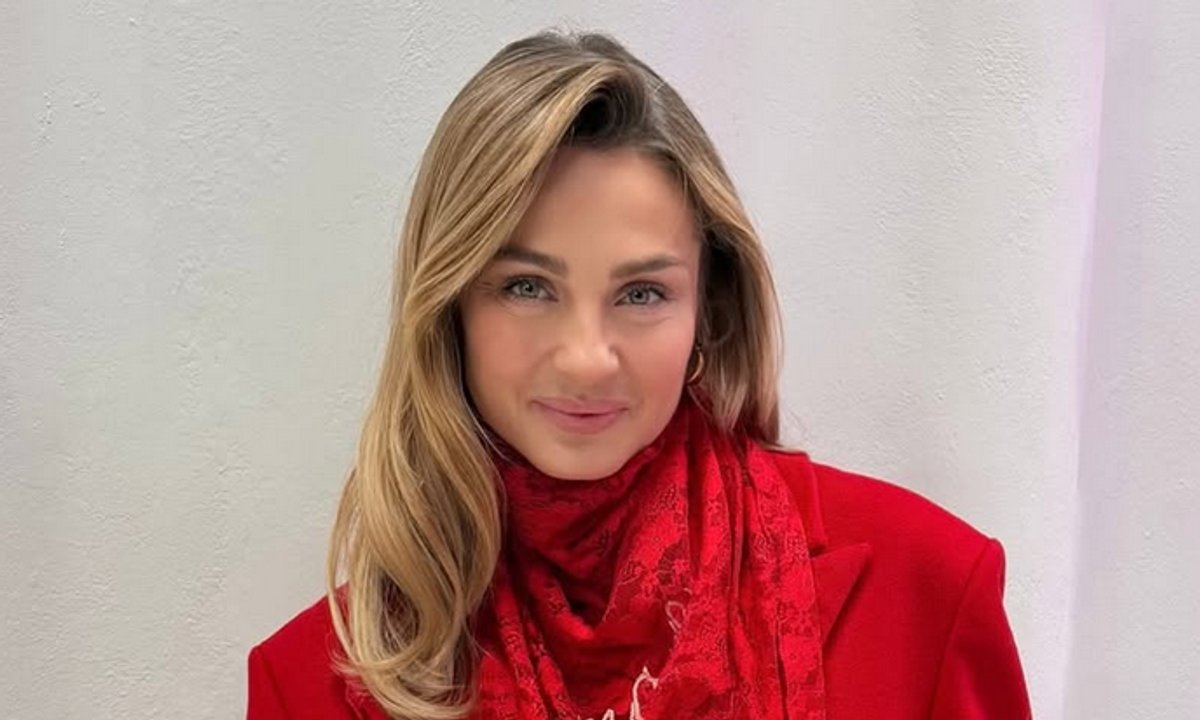 Zapomnij o trenczu. Ta marynarka to hit wiosny. Nosi ją Małgorzata Socha