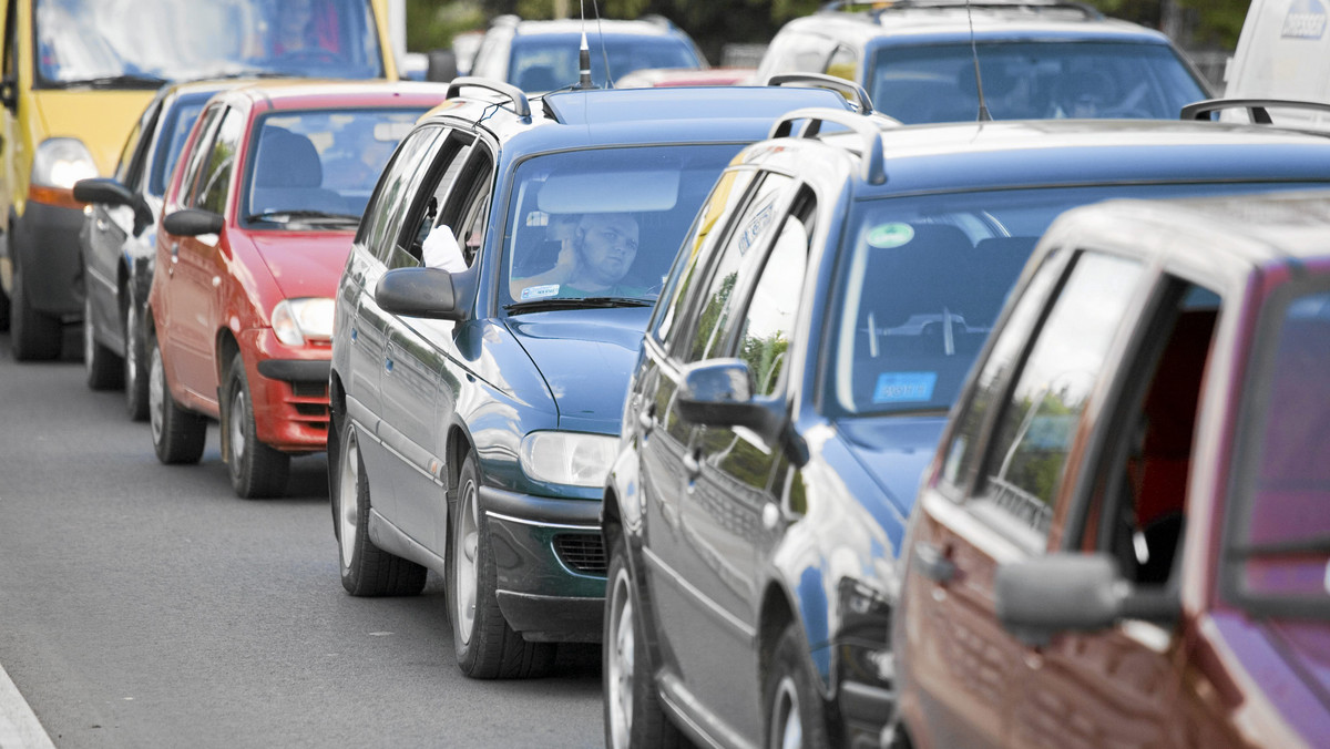 Sześć pocisków artyleryjskich znaleziono w Krakowie. Kierowcy mogą się spodziewać utrudnień w rejonie Parku Wodnego - poinformowała Katarzyna Padło z zespołu prasowego małopolskiej policji.