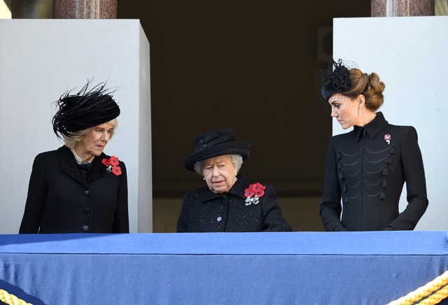 Jó ég, Meghan Markle elképesztően sikkes ebben az óriási kalapban