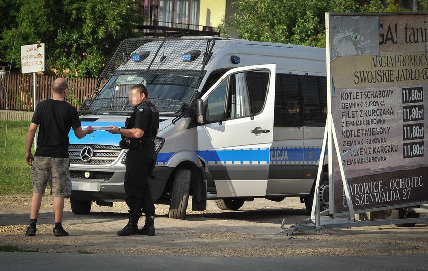 Policjanci przyjechali po pizzę