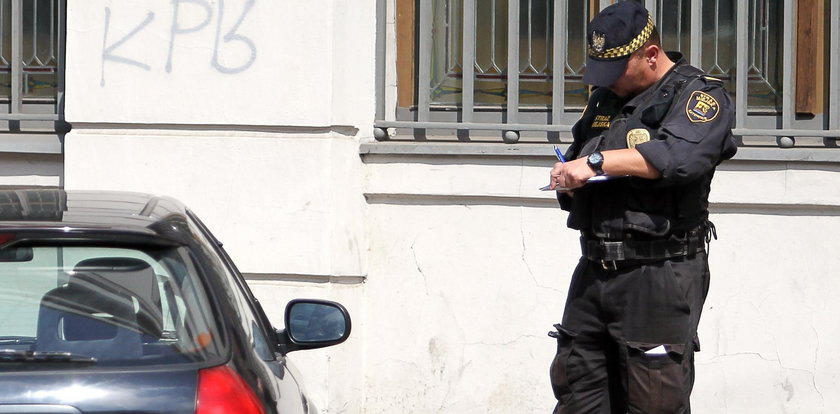 Strażnicy nie dają mandatów. Protest strażników miejskich w Katowicach