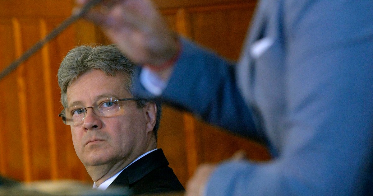 Meghosszabbították a korrupcióval vádolt Suha György letartóztatását