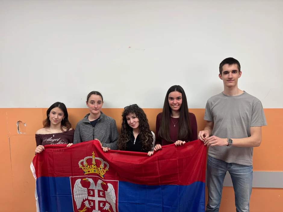 Našu zemlju predstavljali su đaci iz nekoliko gimnazija