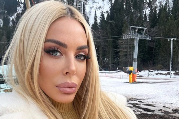 PRENAPUCANI KABRIOLET VREDAN 250.000 EVRA Bojana Lazić pokazala novi automobil, a boja je tek LUDILO MOZGA - ljudi u neverici: "Kupljen"