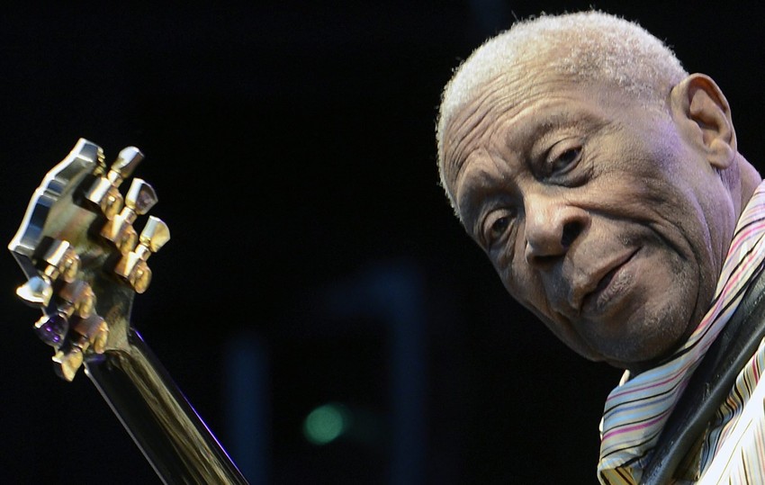 Pevao na ulici da bi preživeo