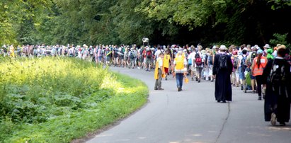 Piesza pielgrzymka na Jasną Górę. Znajdź siebie na zdjęciach