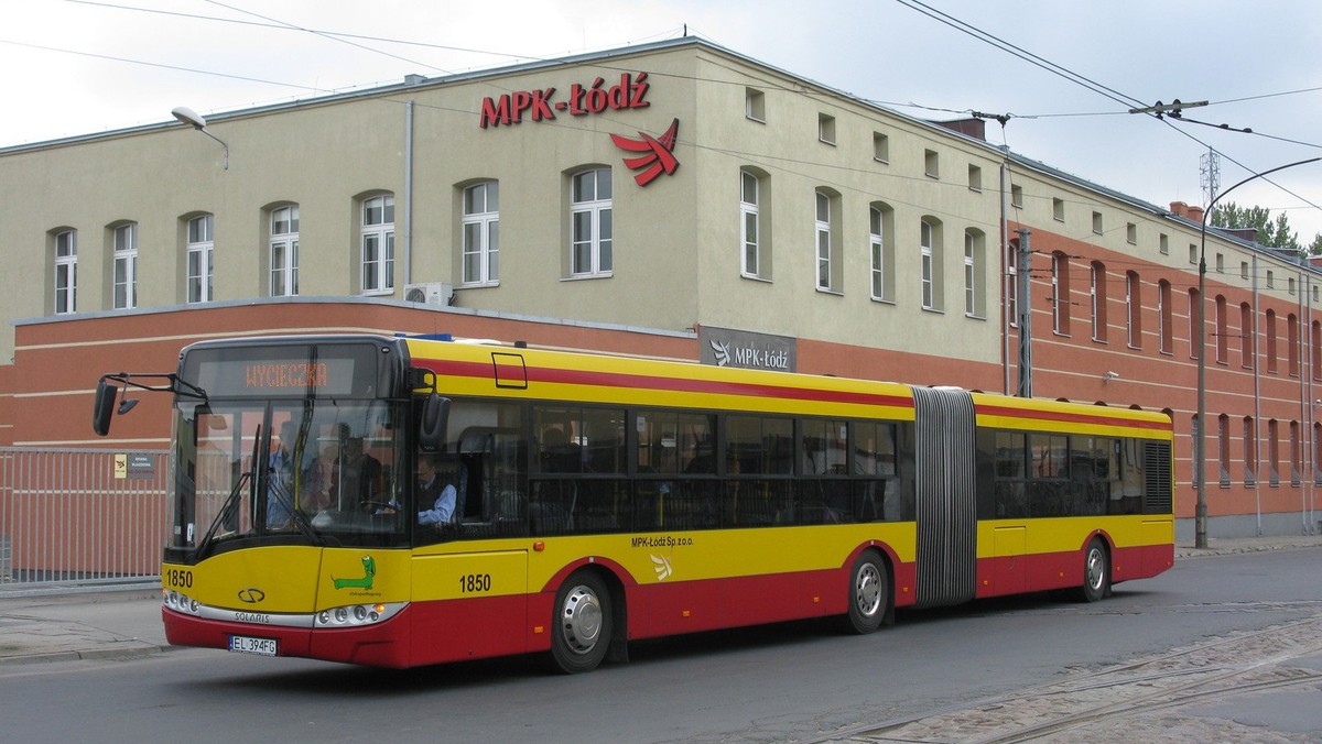 Projekt został zrealizowany w ramach Budżetu Obywatelskiego na 2015 rok. Zakłada dostęp do darmowego Wi-Fi w trzeciej części taboru łódzkiego MPK.