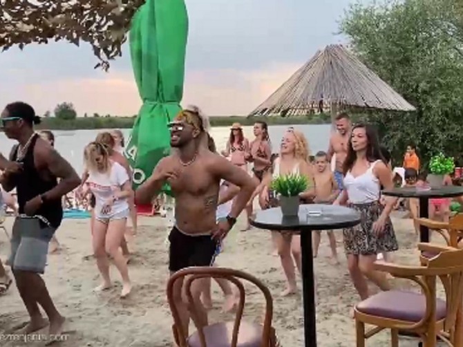 Klub u Zrenjaninu u kojem se igra salsa