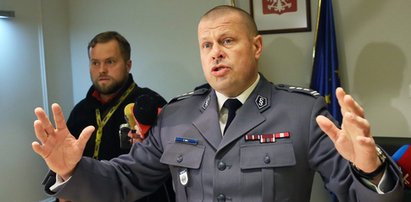 Kulisy odejścia szefa policji. Poszło o żonę